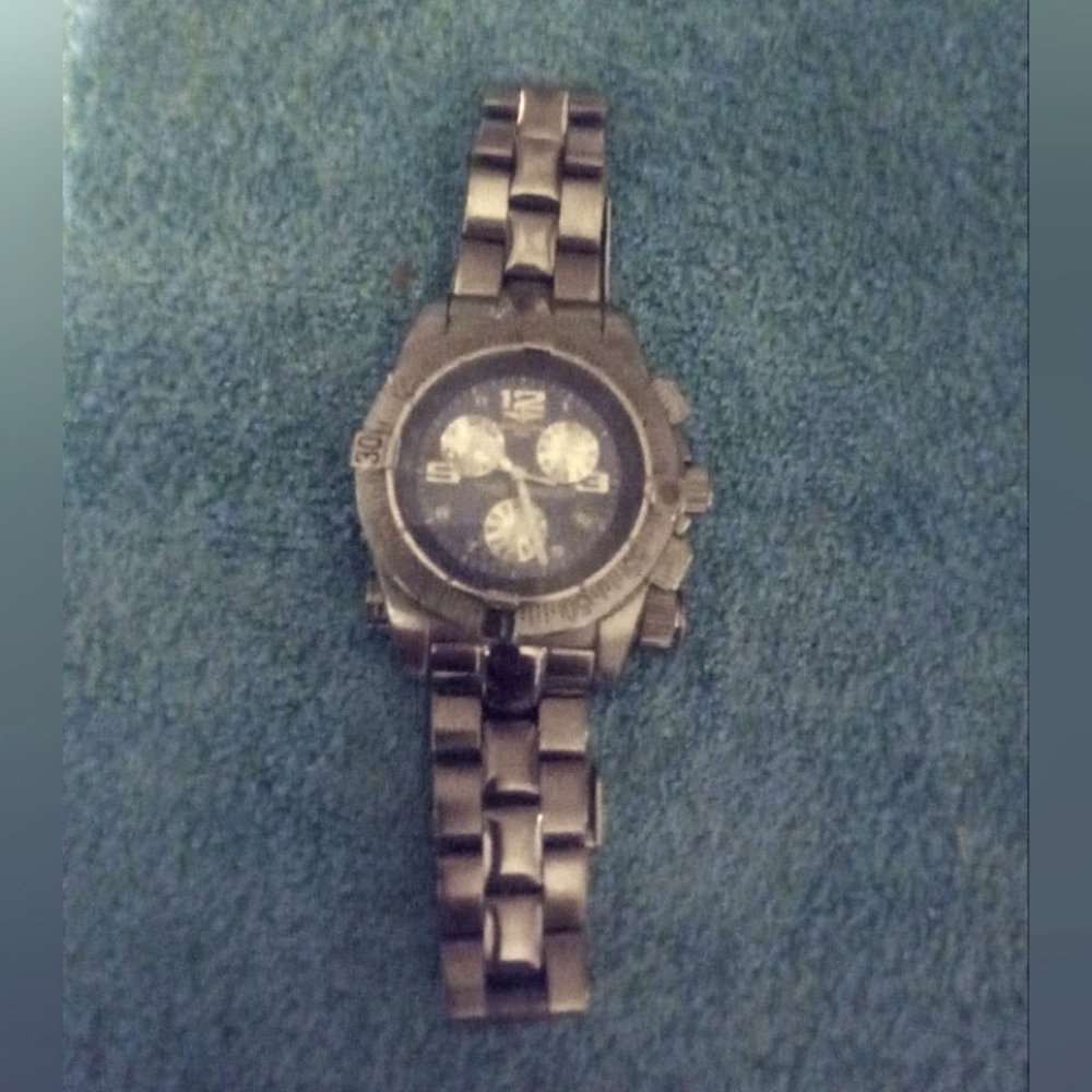 Luxury  Man's Breitling Emergency Stainless Watch